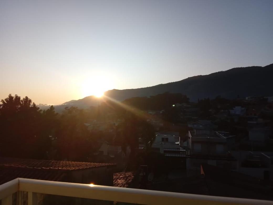 Hospedagem Sol Nascente Atibaia Exterior foto